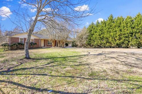 443 Mason Dr, Holly Springs, GA 30115-9637