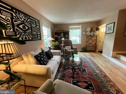 4610 34th St, Arlington, VA 22206-1702