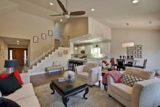 343 Murphy Ave, Sunnyvale, CA 94085-4312