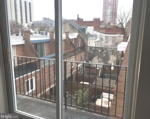 340 12 St, Philadelphia PA 19147-1832 exterior