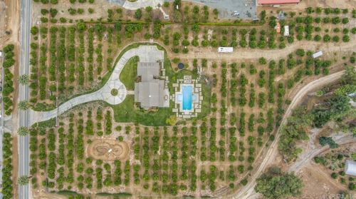 1862 Bradley St, Riverside CA 92504-5435 exterior