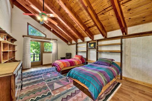 13308 Ski Slope Way, Truckee CA  96161-7005 exterior