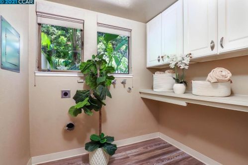 9 Mozden Ln, Concord CA  94523-3377 exterior