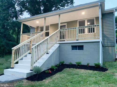 18483 Charles Town Rd, Harpers Ferry, WV 25425-5875