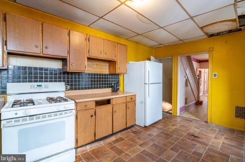 144 Juniata St, Lancaster PA  17602-4324 exterior