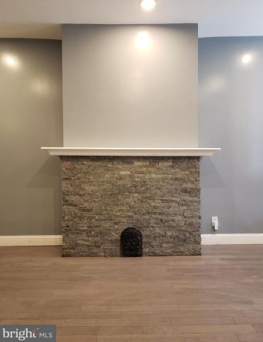 2222 12 St, Philadelphia PA 19147-1832 exterior