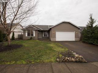910 Meadow Dr, Liberal, OR 97038-7329