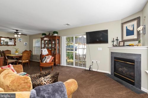 44 Courtyard Dr, Carlisle, PA 17013-4907