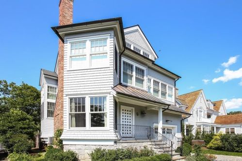 7 Sunwich Rd, Norwalk CT  06853-1637 exterior