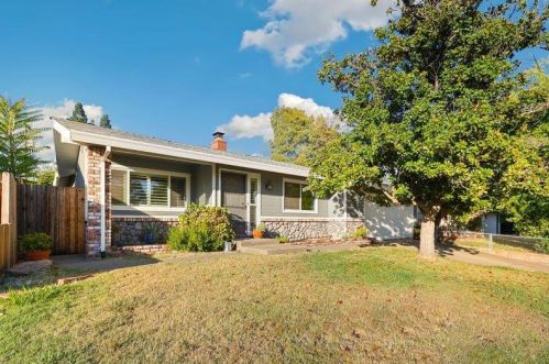 9079 Polly Ave, Citrus Heights, CA 95662-4724