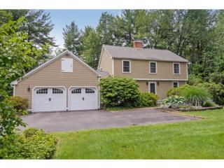 10 Tall Pines Dr, Stratham, NH 03885-2515