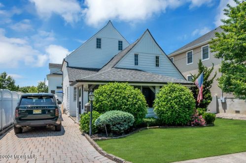 405 Euclid Ave, Wall Township, NJ 08736-3803