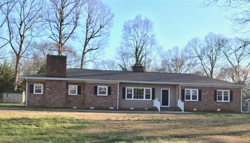 137 Ridgeway Rd, Spartanburg, SC 29301-6538