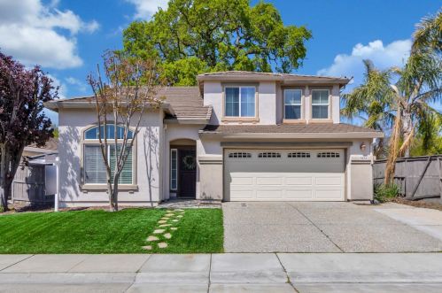 9836 Summer Glen Way, Elk Grove, CA 95757-8324