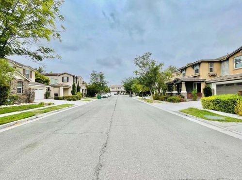 14607 Westfield Ave, Chino, CA 91710-1303