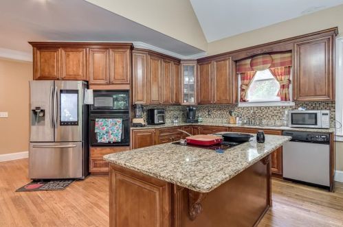 2305 Lochinver Ln, Conyers GA  30094-6852 exterior