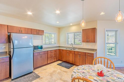 1717 Iwi Way, Honolulu HI  96816-3826 exterior