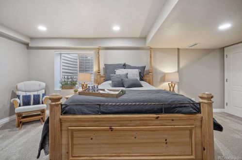 14744 Crestridge Dr, Aurora CO 80015-4207 exterior