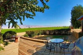 14719 Russell St, Arvin, CA 93203-9749