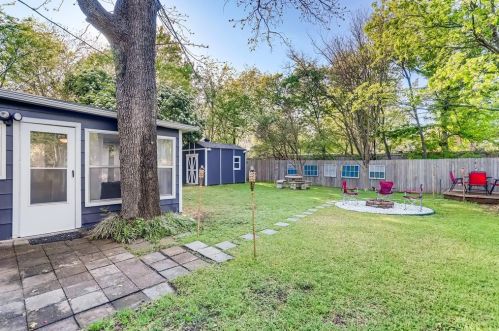 6462 Camp Bowie Blvd, Fort Worth TX  76116-4337 exterior