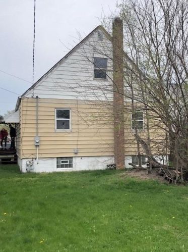 1542 Atlas St, Hammond, IN 46320-1411