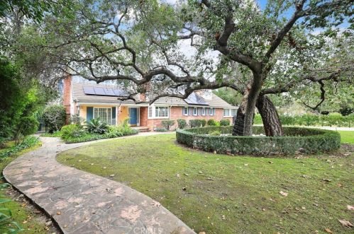 29 Hacienda Dr, Arcadia, CA 91006-2347