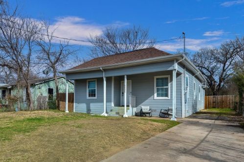 2421 Langston St, Fort Worth TX  76105-4356 exterior