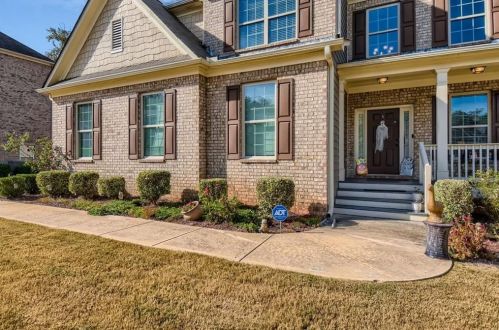 2523 Riverton Dr, Conyers GA  30013-7438 exterior