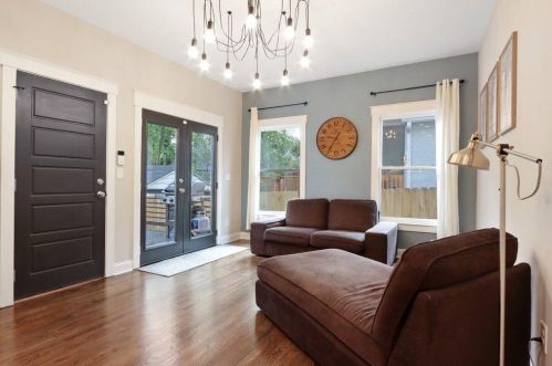 2552 Knox St, Atlanta GA  30317-2830 exterior