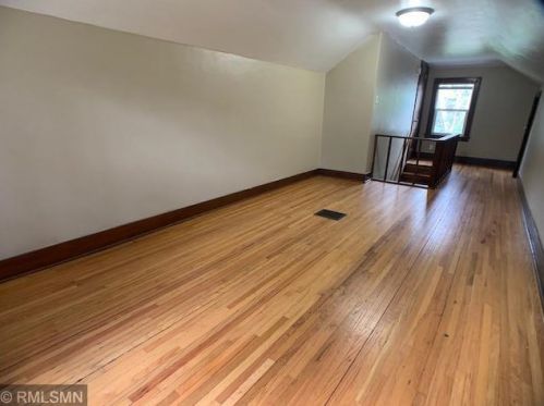 1101 Hudson Rd, Saint Paul MN  55106-6107 exterior