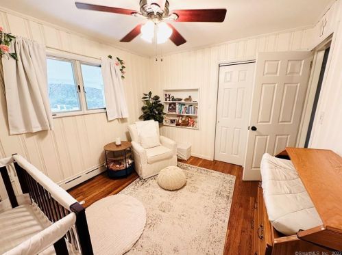 6 Cedar Ter, Upper Stepney CT  06468-2347 exterior