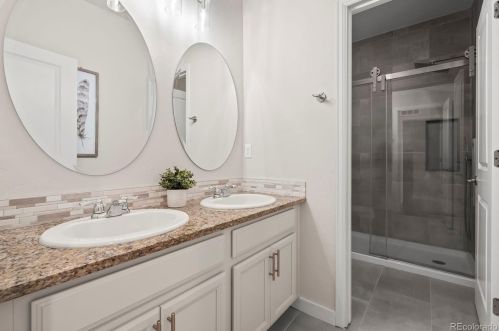 25738 Calhoun Pl, Aurora CO 80016-2818 exterior