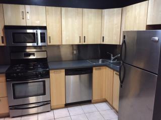 215 11th St, Philadelphia PA  19107-5512 exterior