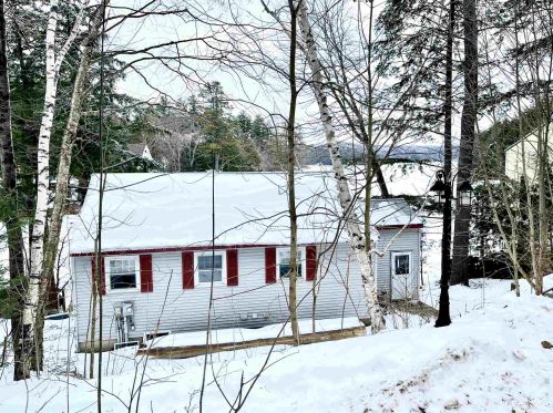 55 Woodfern Rd, Weare, NH 03281-4435