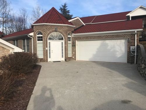 4072 Southmont Dr, Roanoke, VA 24014-5265