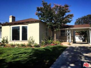 7904 10th Ave, Inglewood, CA 90305-1302