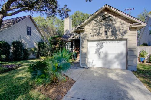 960 Provincial Cir, Mount Pleasant SC  29464-3492 exterior