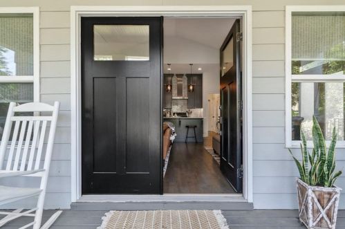 1721 Marietta Rd, Atlanta GA  30318-3668 exterior