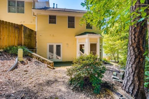 14 Forest Ridge Ct, Atlanta GA  30350-1802 exterior