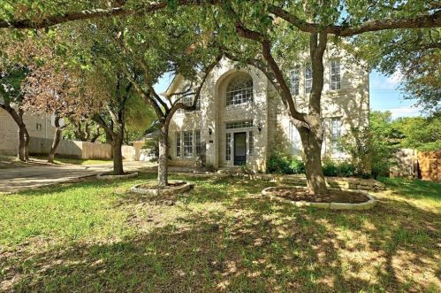 12609 Chittim Cir, Austin TX  78732-2105 exterior