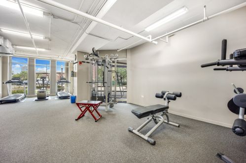 511 Division St, Chicago IL  60610-1796 exterior