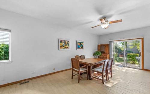 1168 Chalet Dr, Carol Stream IL  60188-3972 exterior