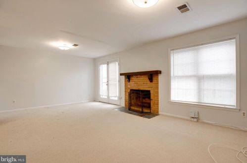 7 Grace Church Ct, Silver Spring MD  20910-2161 exterior