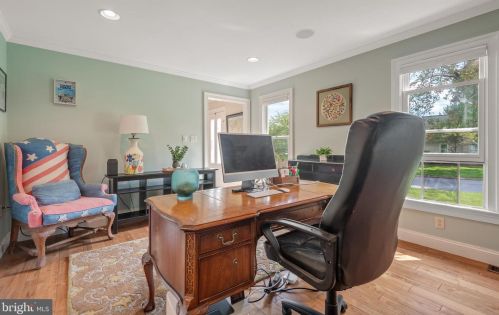 1827 Krystle Dr, Lancaster PA  17602-4149 exterior