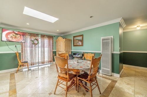 2126 Standard Ave, Santa Ana CA 92707-3035 exterior