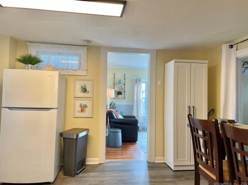 20 Beckwith St, Niantic CT  06357-3202 exterior