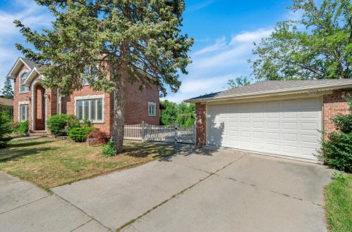 7851 Oleander Ave, Niles IL  60714-3155 exterior