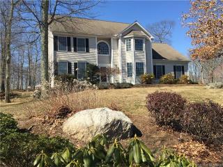 32 Horizon Ct, Upper Stepney, CT 06468-4209