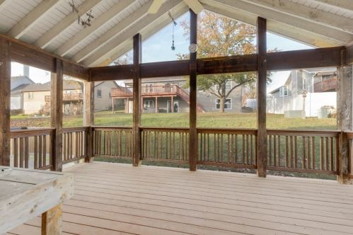 204 Julie Ln, Pingree Grove IL  60140-8379 exterior