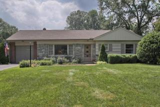 1553 Santa Barbara Dr, Lancaster, PA 17601-4117